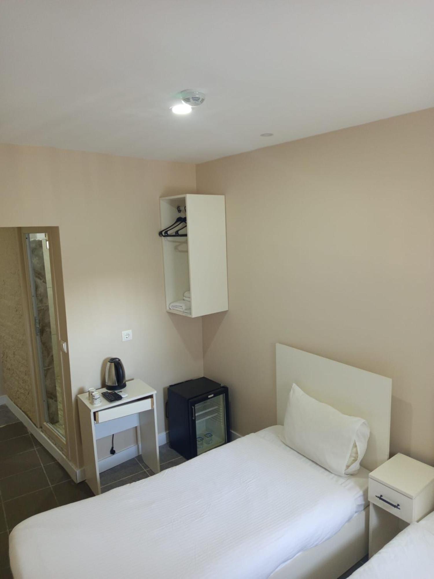 Rota Star Hotel Beyoglu อิสตันบูล ภายนอก รูปภาพ