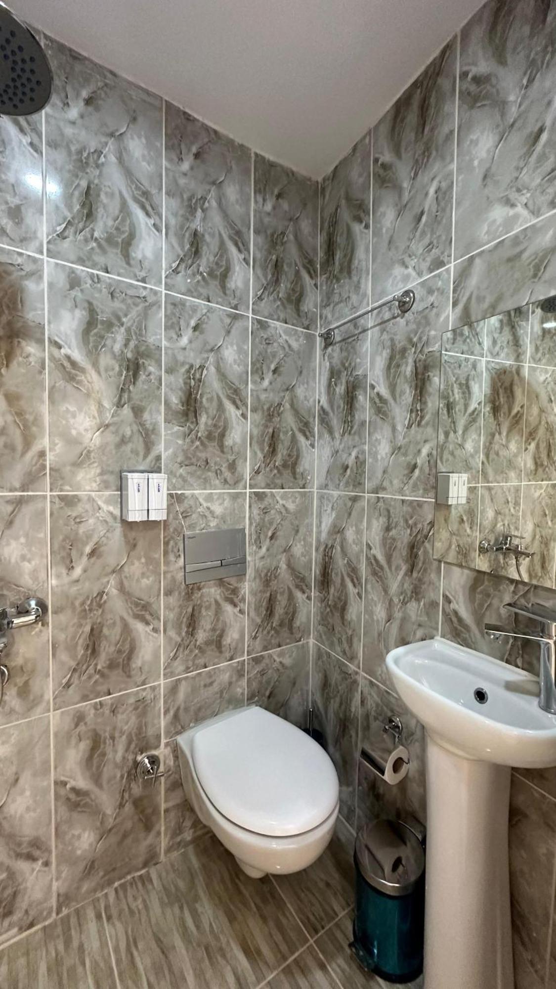 Rota Star Hotel Beyoglu อิสตันบูล ภายนอก รูปภาพ