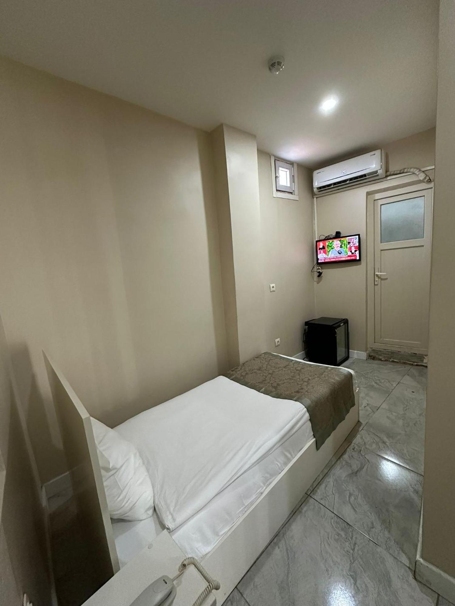 Rota Star Hotel Beyoglu อิสตันบูล ภายนอก รูปภาพ