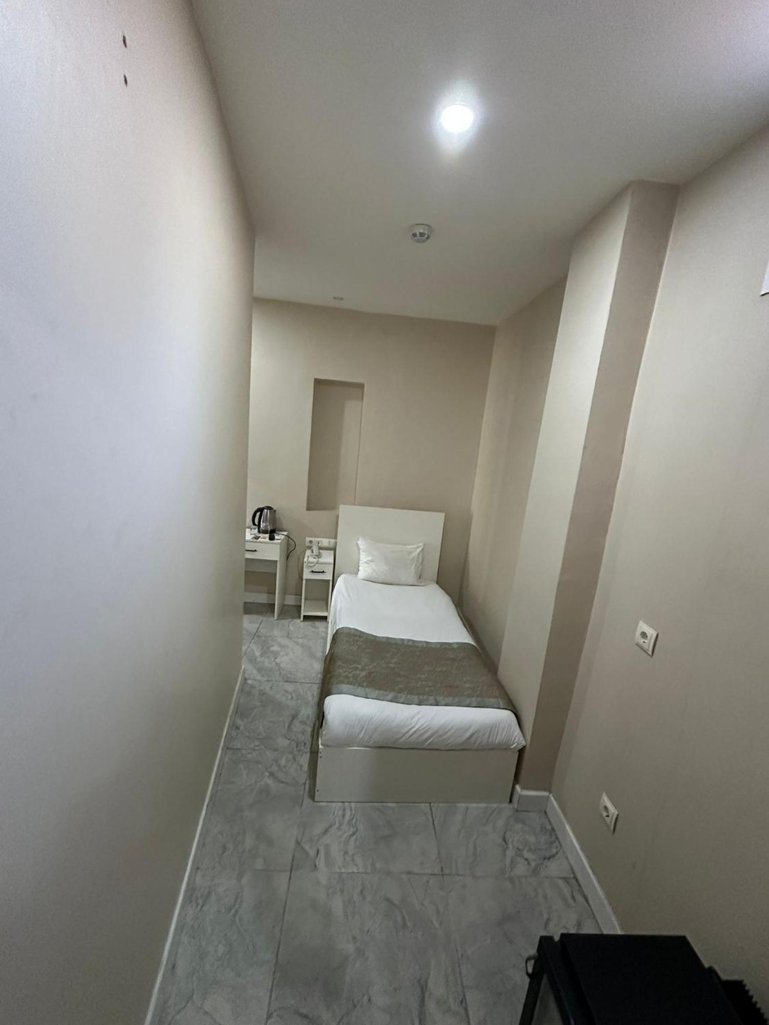 Rota Star Hotel Beyoglu อิสตันบูล ภายนอก รูปภาพ